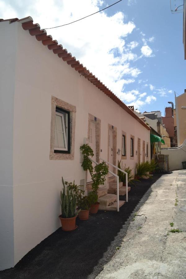 Classic Lisbon Homes: Bright & Central In Belem Exterior photo