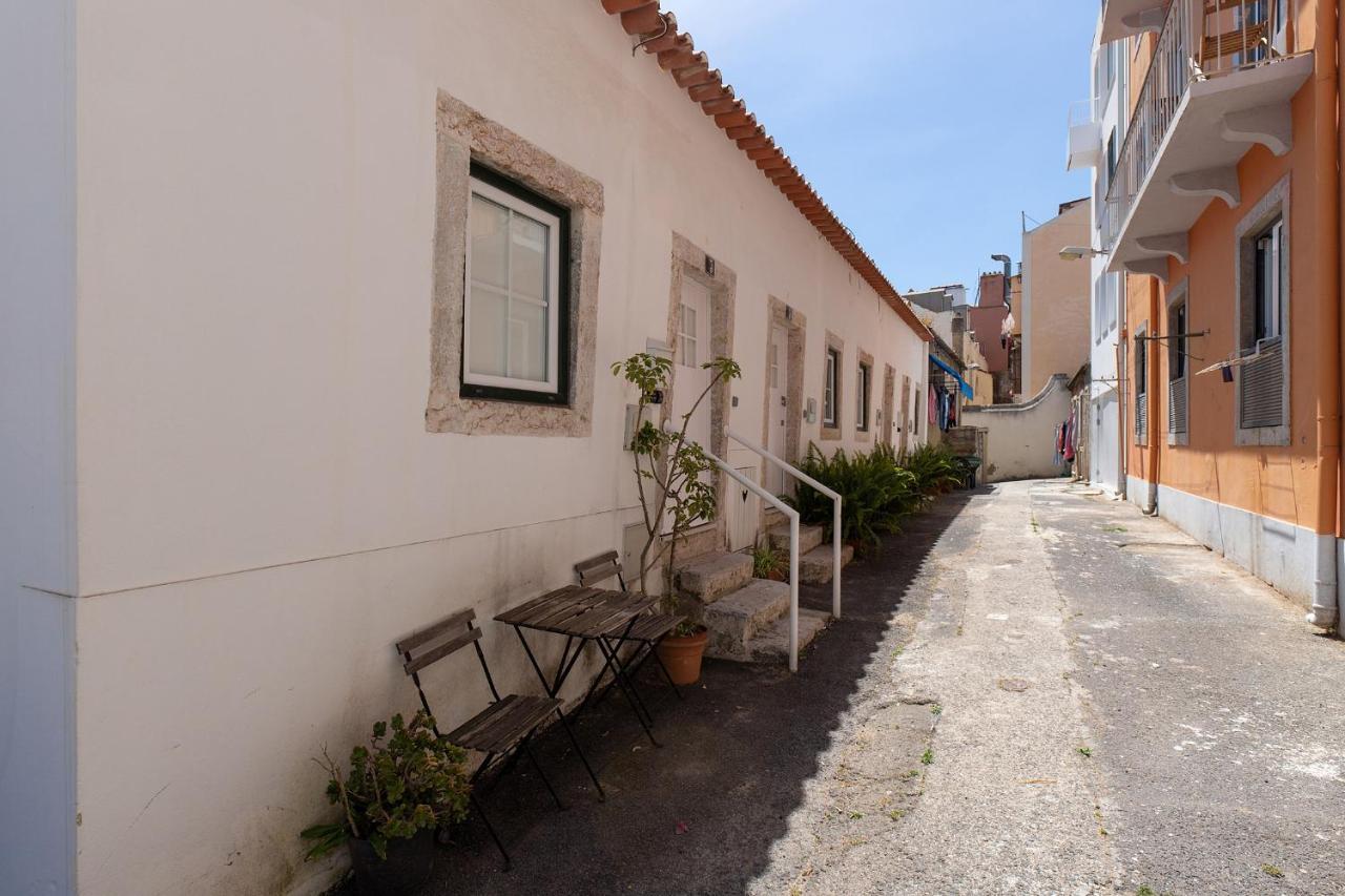 Classic Lisbon Homes: Bright & Central In Belem Exterior photo